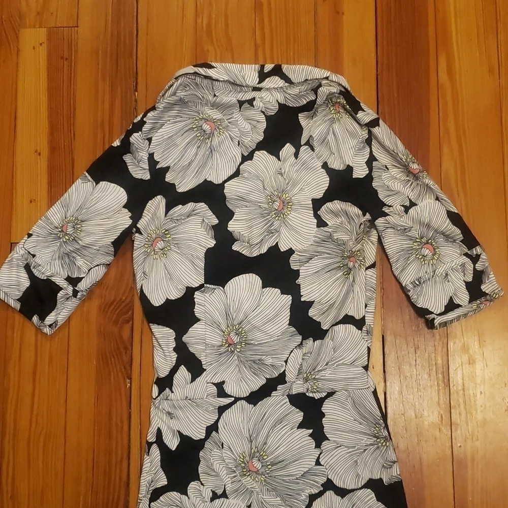 H&M Floral Dress - Picture 9 of 10